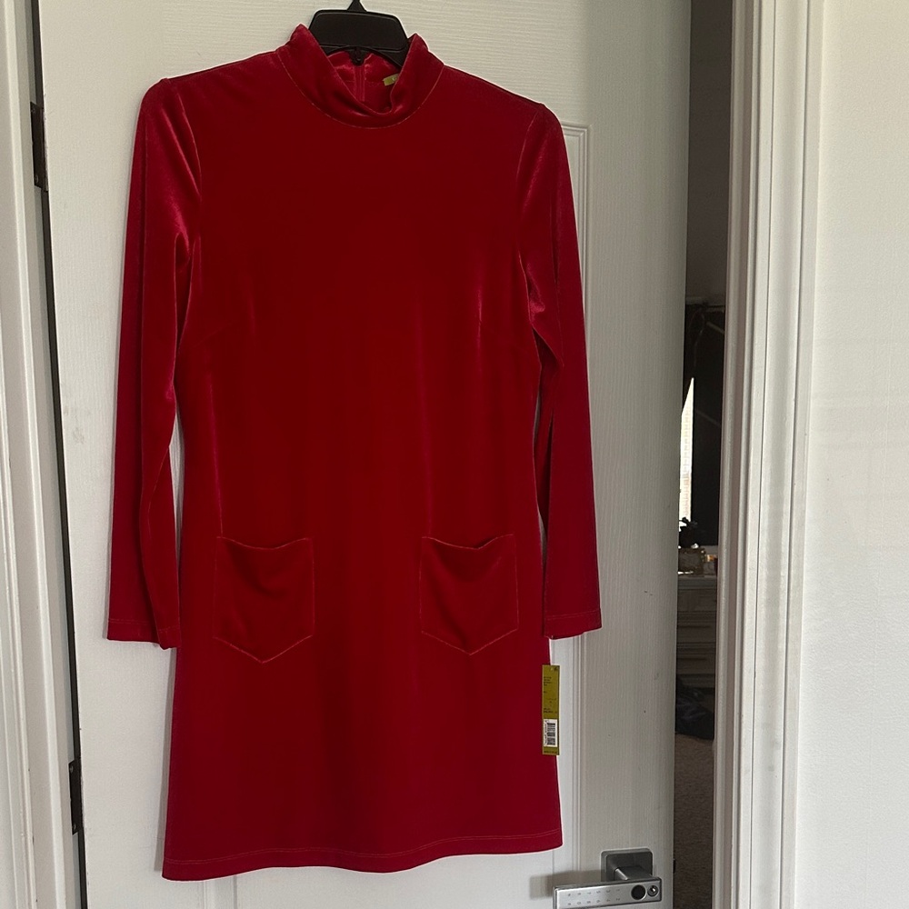 Gianni Bini Red Velvet Long Sleeve Shift Dress with Pockets